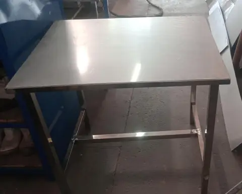 SOLDAS E CALDEIRARIA — foto