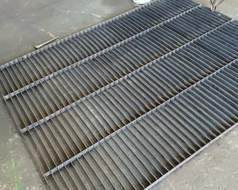 SOLDAS E CALDEIRARIA — foto